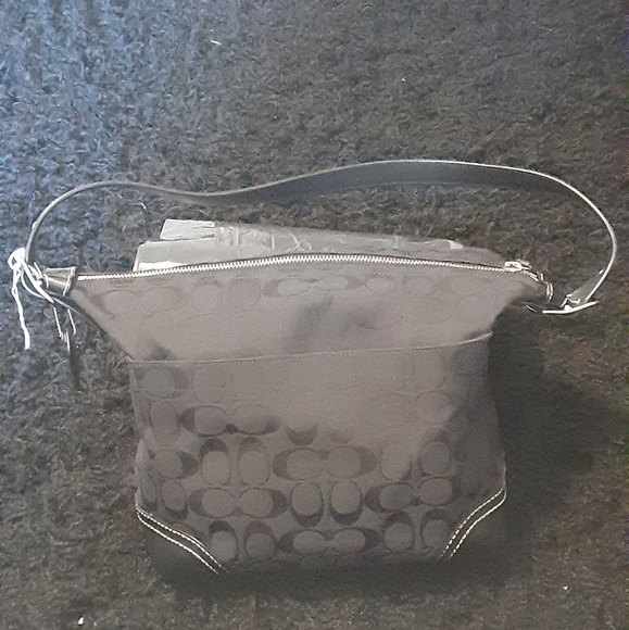 Coach small handbag - Picture 4 of 6